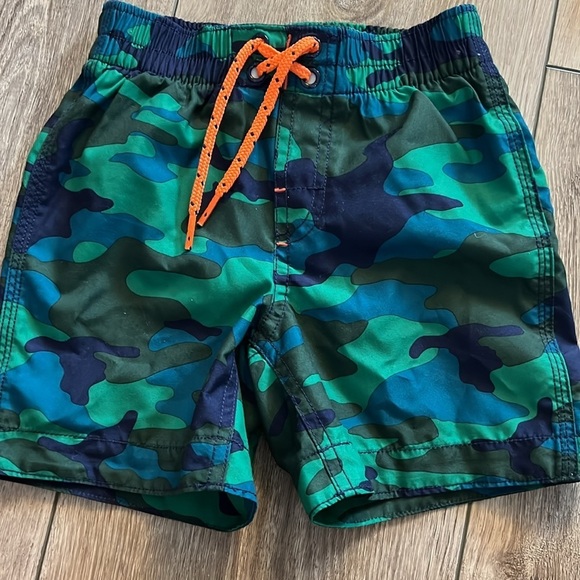 GAP 2T Swim Trunk Bundle - Picture 2 of 7